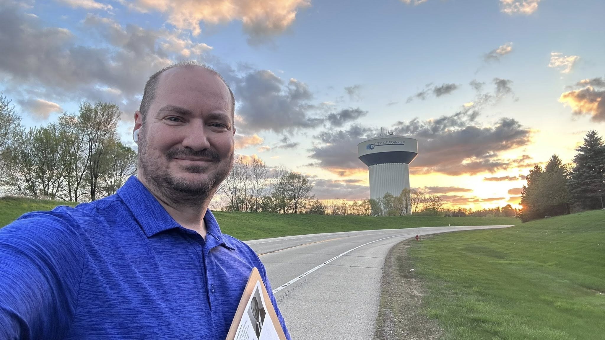 campaign-door-knocking-photo